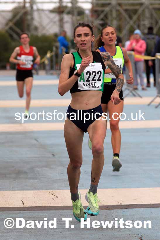 Senior womens 4 Stage Relay, 2022 Northern Road Relays, SportsCity, Manchester. Photo: David T. Hewitson/Sports for All Pics
